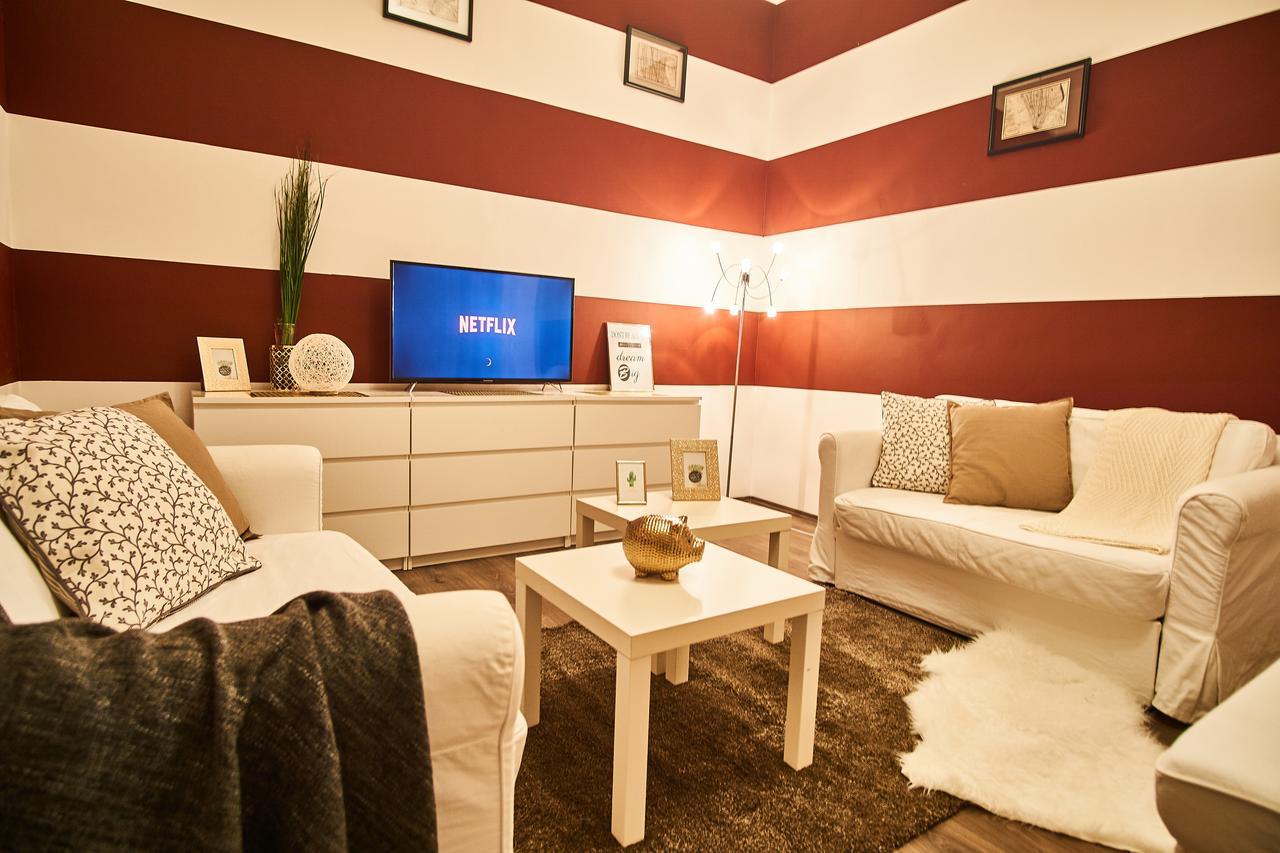 Baron Apartment | Boedapest Buitenkant foto