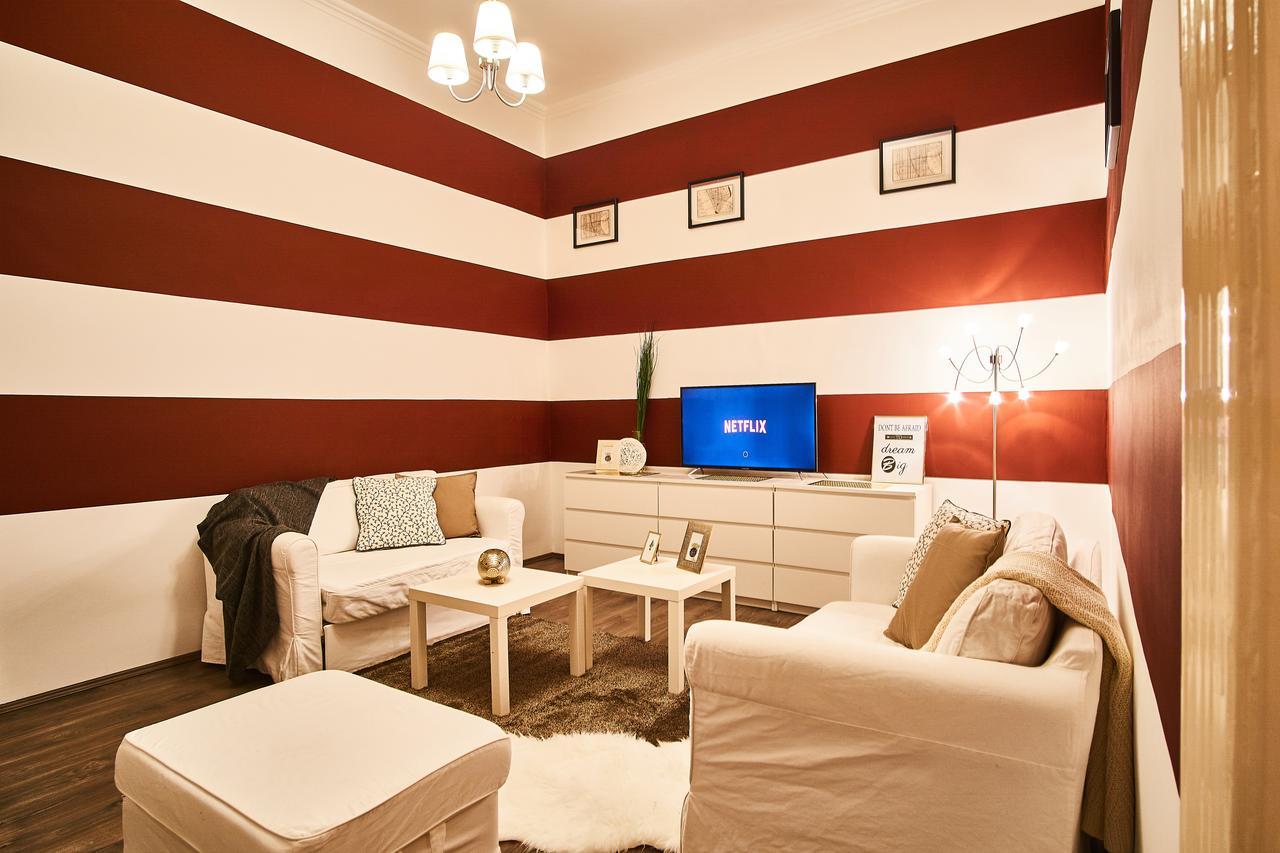 Baron Apartment | Boedapest Buitenkant foto