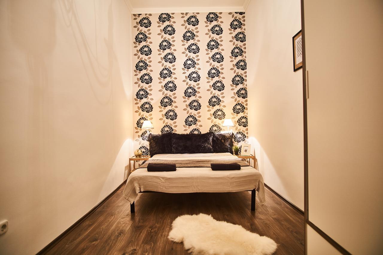 Baron Apartment | Boedapest Buitenkant foto
